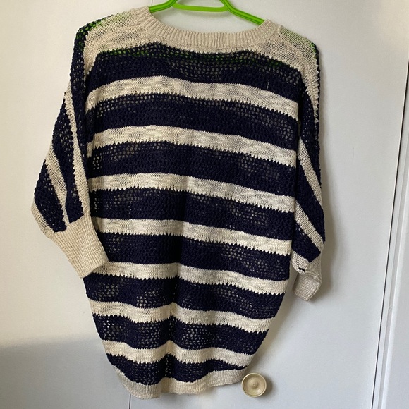 Striped batwing top - Picture 4 of 6